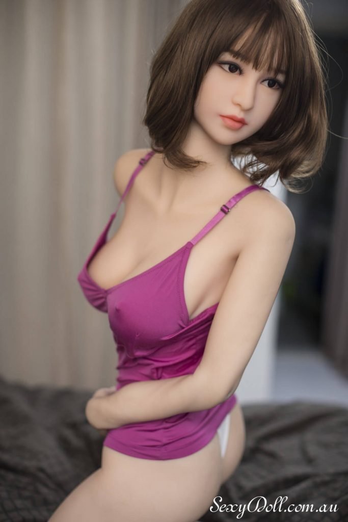 Chinese Young Girl Kaili Realistic Sex Doll with Shapely Long Legs (7)