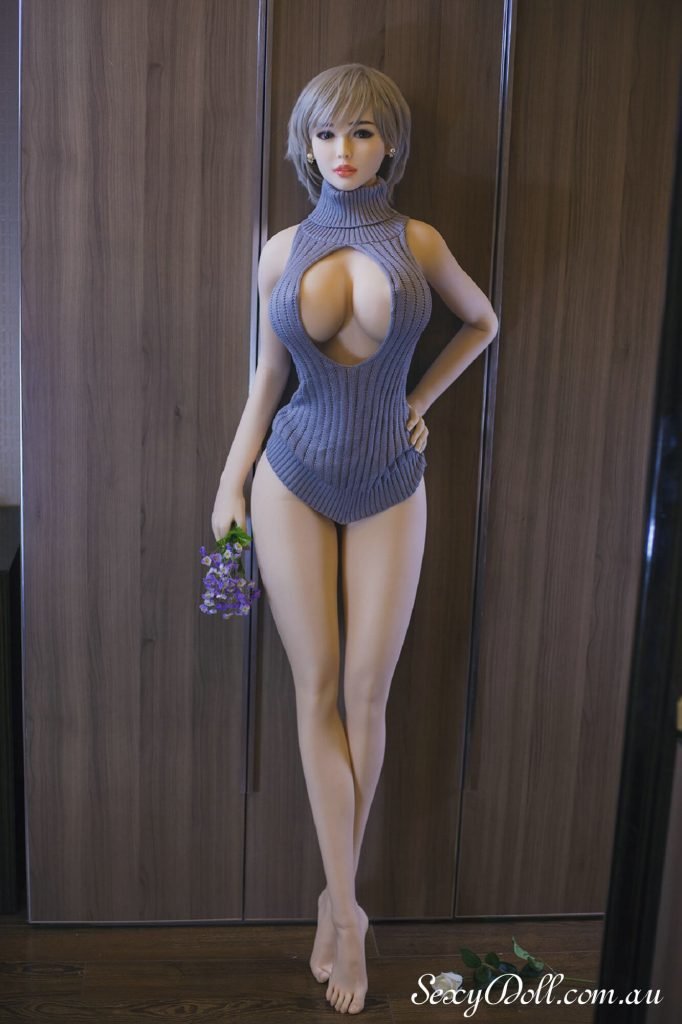 Lifelike Full Size Tall Curvy Sex Doll Yukina (2)
